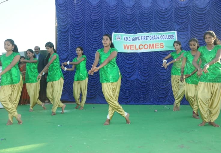 YDD Government First Grade College Hassan Cultural Events in College photo 4